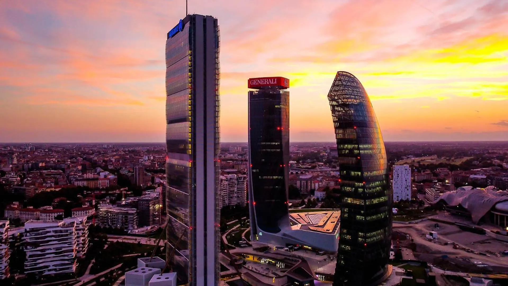 Luxury Skyview Suite - Citylife Apartment - Mico Milano İtalya
